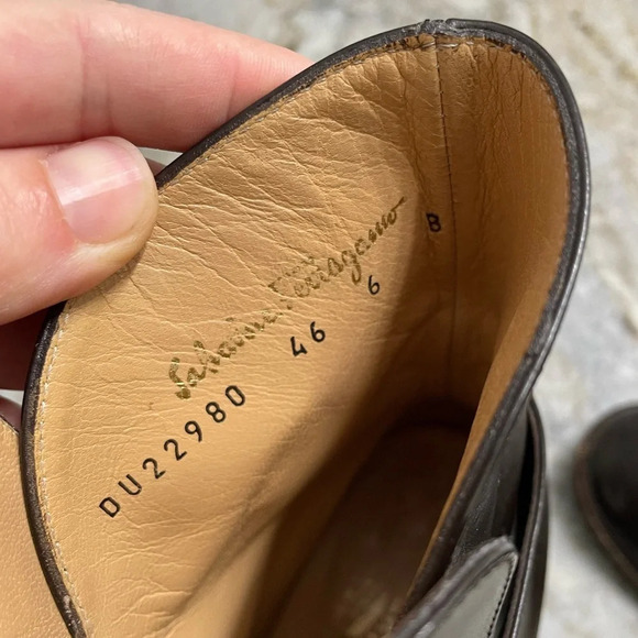 Salvatore Ferragamo Brown Leather Ankle Heeled Boots Size 6B Gold Buckle Detail - Picture 4 of 17